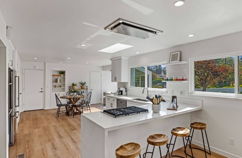 Del Monte Forest House | Pebble Beach's "Pebble Breeze"