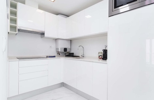 Sacramento Apartment | Perfect Cool with AC, 2 Bedrooms 2 Bathrooms