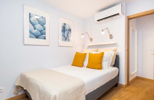 Sacramento Apartment | Perfect Cool with AC, 2 Bedrooms 2 Bathrooms