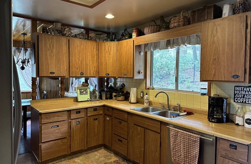 Julian House | Pet &. Family Treehouse style cabin in woods