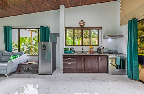 Ballena Apartment | Pet friendly-luxury villa-Israel- minutes away from the beach