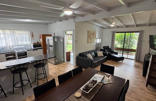Rainbow Beach House | Pet-Friendly 4BR Beach House | Fenced Yard | 300m to Beach | K'gari Gateway