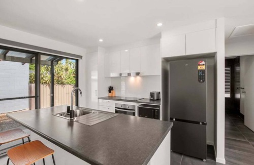 Golden Beach Apartment | Pet Friendly Golden Beach Escape