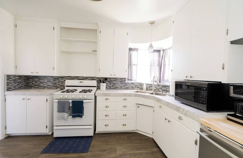 Solvang House | Pet friendly private house in the heart of Solvang! Enjoy a secluded yard and spacious cottage for your family.