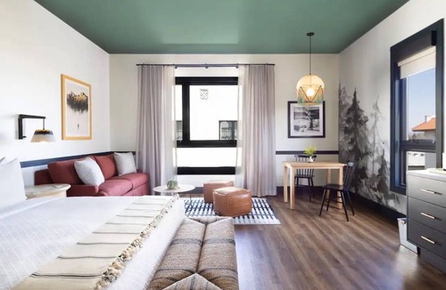 Merced Hotel | Pets Are Welcome in Central Valley Stay Near UC Merced | 2 Units