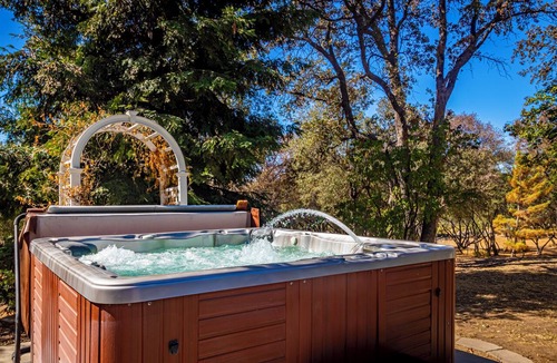 Coarsegold House | Picayune Retreat: Spa/EV/Play-structure/Pet-loving/Games and more'