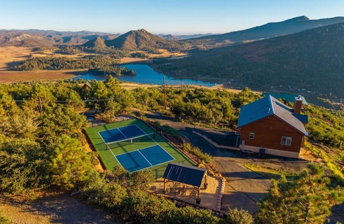 Julian House | Pickleball Ranch, Cedar Hot Tub, Gorgeous Views