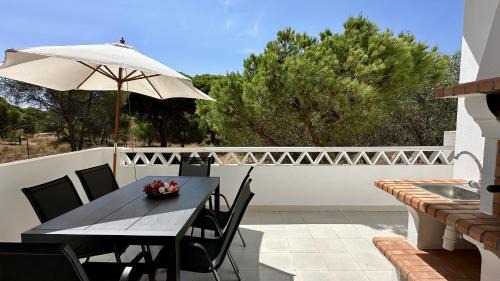 Alfa-Mar House | Pine Cliffs - Shared Pool - 8 Guests - Albufeira
