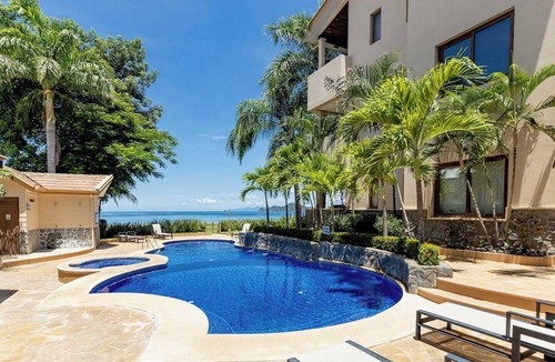 Playa Hermosa Condo | Playa Hermosa Beachfront 3BR Condo Ocean View Pool Elevator Access