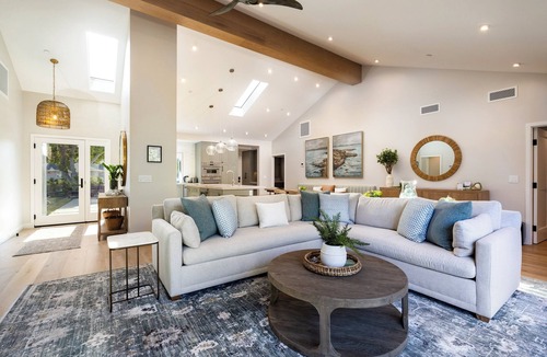 The Mesa House | Playa Vida - completely remodeled with A/C, Hot Tub, beach, close to everything!
