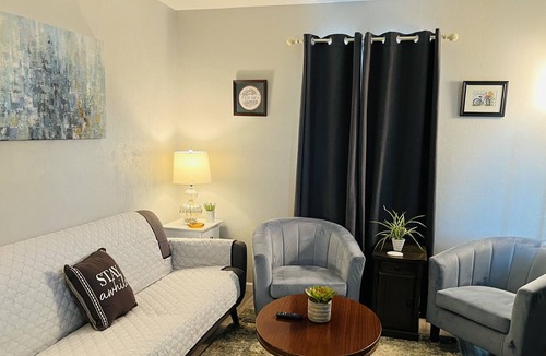 Lemoore House | Pleasantville
