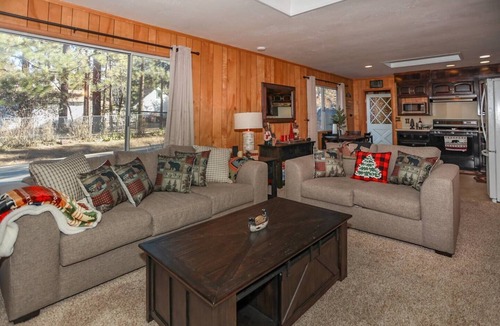 Big Bear Cabin | Poet's Corner Cabin, 1 Night Free!