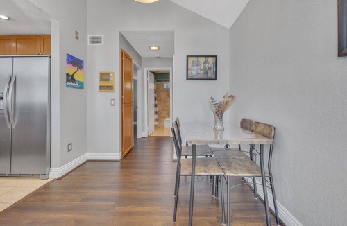 Point Loma Heights Condo | Point Loma 2BR Townhome w/Parking, Prime Location