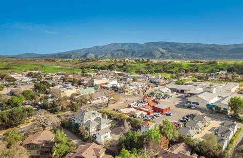 Santa Ynez Bed & Breakfast | Polo House and Bungalows