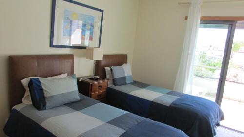 Olhos D'Agua Apartment | Pomba Branca (4-6 per.) Piscina, 500m Praia