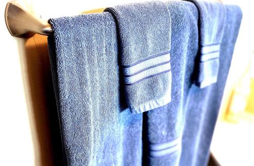 Squaw Valley Apartment | Ponderosa Suite 1