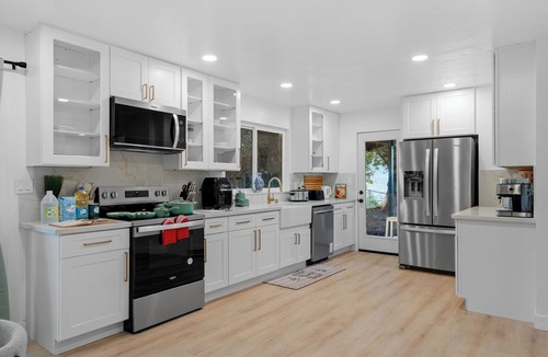 El Cajon House | Pool, Big Yard, View, King Bed, Parking, 4BR - 2.5Bth