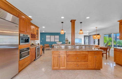 Allied Gardens House | Pool+Fire Pit | Near Balboa Park + Mountain Views!