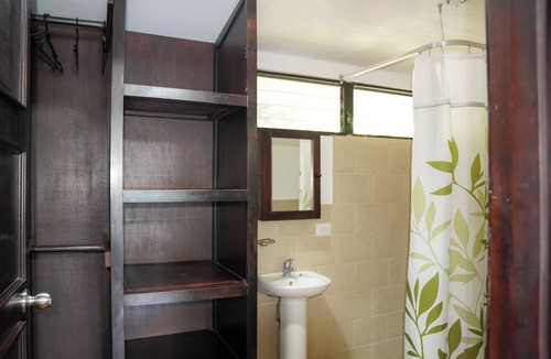 Playa Gigante Hotel | Poolside Queen Bed Room