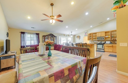 Porterville House | Porterville Getaway w/Patio + Valley Views!