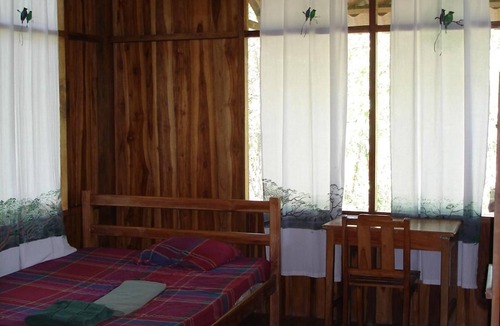 Dominicas Hotel | Posada Cerro Escondido