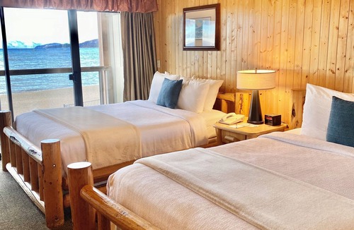 South Lake Tahoe Resort | Premier Resort Facing Lake Tahoe: Tranquil Trails! Ski and Hiking Nearby