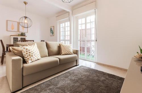 Principe Real Apartment | Principe Real Balcony by Homing