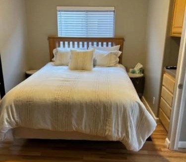 Smith River House | Private Cabin 21 with Jacuzzi Pet Friendly