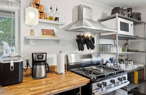 North Fork Cabin | Private Cabin with Hot Tub & Sauna Near Yosemite