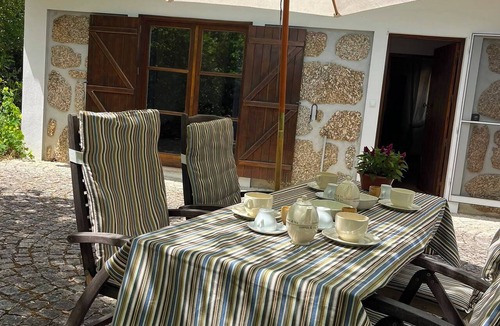 Tabua Cottage | Private cottage with river access in central Portugal