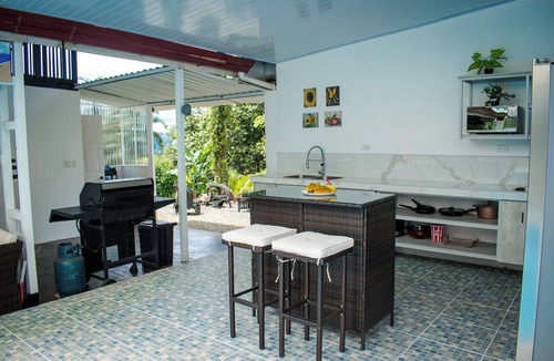 Cajon House | 🌿private Covered Terrace with Pool and full kitchen right at your back door