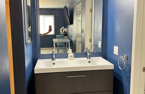 College East Apartment | Private entrance unit near SDSU near Trolly