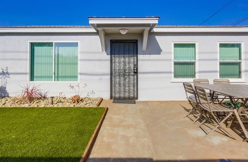 Morena House | Private Home: 4BR Getaway by the Bay