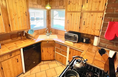 Twentynine Palms House | Private Hot Tub & Pool/Resort