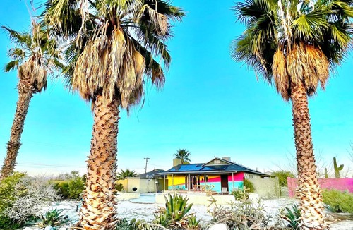 Twentynine Palms House | Private Hot Tub & Pool/Resort