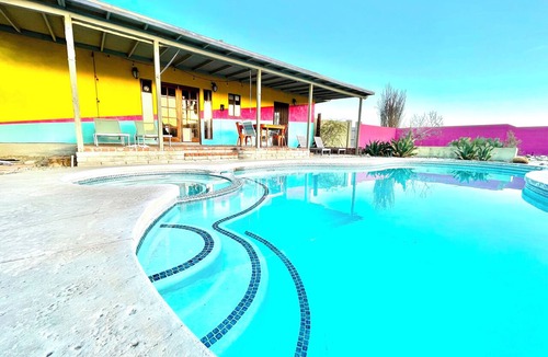 Twentynine Palms House | Private Hot Tub & Pool/Resort