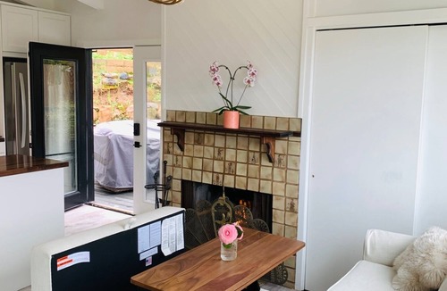 Mira Monte House | Private Hot Tub w/Sunset Views, New Remodel, Fireplace/Firepit & Pet Friendly!