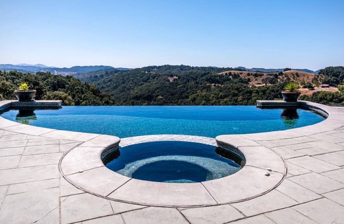 Templeton House | Private & luxurious hilltop house w/private pool & spa, surrounded by wineries!