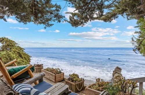 Western Malibu House | Private Malibu Escape: Walk to Secluded Beach