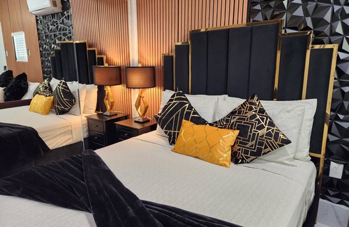 Las Vegas House | Private New Guest House 5min Freemont FREE Parking