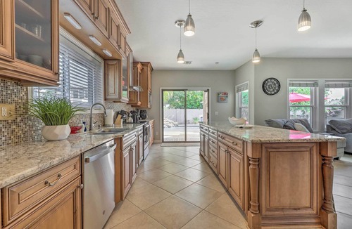 Gilbert House | Private Pool & Hot Tub: Family Home in Gilbert