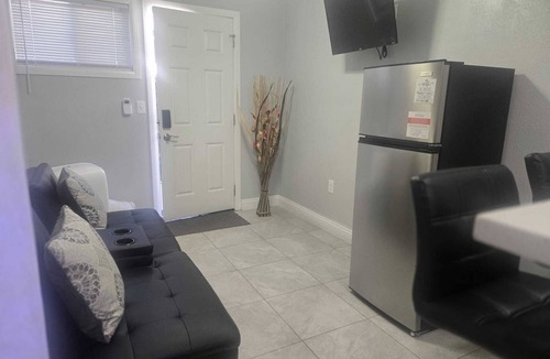 North Las Vegas Apartment | Private & Relaxing Guest Suite of Las Vegas!/W&D
