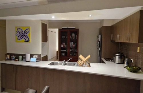 Varsity Lakes Resort | Private room ∙ 1 guest