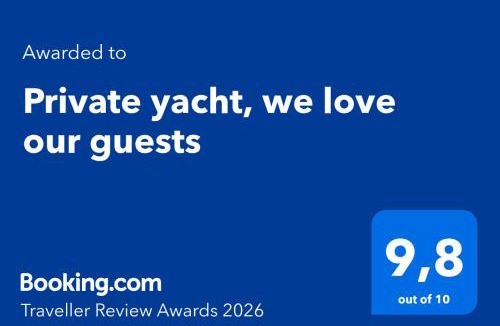 Parque das Nacoes Boat Rental | Private yacht, we love our guests