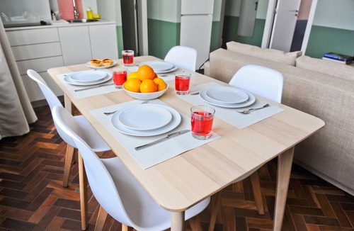 Santo Antonio Apartment | Prosecco Lifestyle in Lisbon by Misha's Place (4B)