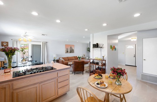 Araby House | PS Avery: Desirable South End (Less Wind) 3BD Home With Style and Charm!