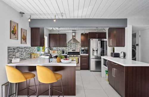 Sunmor House | PS Hipster: Mid-Century Charm and Whimsy With Modern Comfort