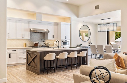 Magnesia Falls Cove House | Pura Vida - Luxe Estate w/Pool, Spa & Pickleball!