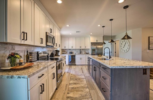 Sun City West House | Putting Green, Community Perks: Sun City West Home