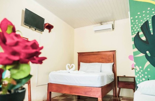 Moyogalpa Bed & Breakfast | Quadruple Room with View